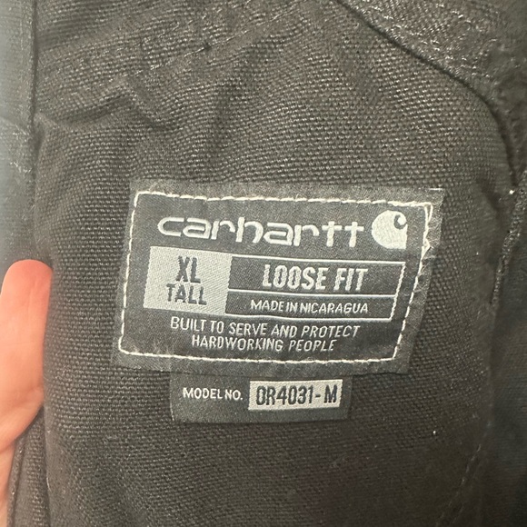 Carhartt Men's Loose Fit Washed Duck Insulated Bib Overall in black, XL Tall - Picture 2 of 4